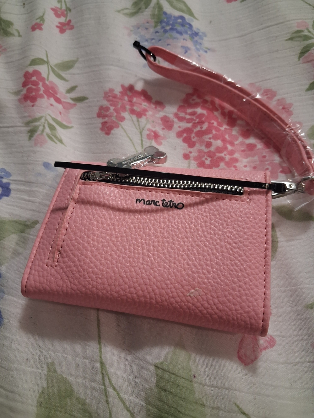 Pink Cat Accent Wristlet Wallet - Picture 3 of 4